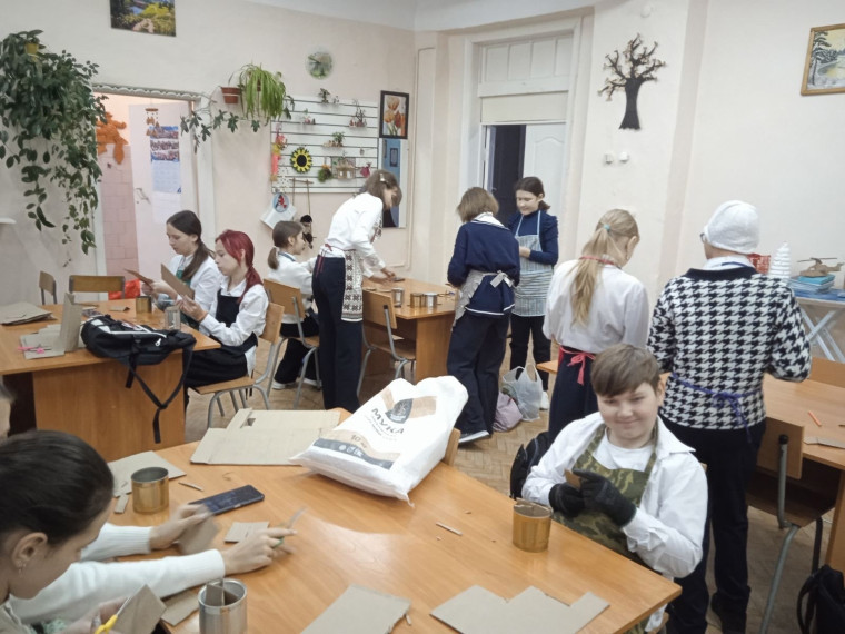 «Посылка и письмо солдату».